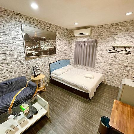 Fengchia Provence Jr Apartment Taichung Bagian luar foto