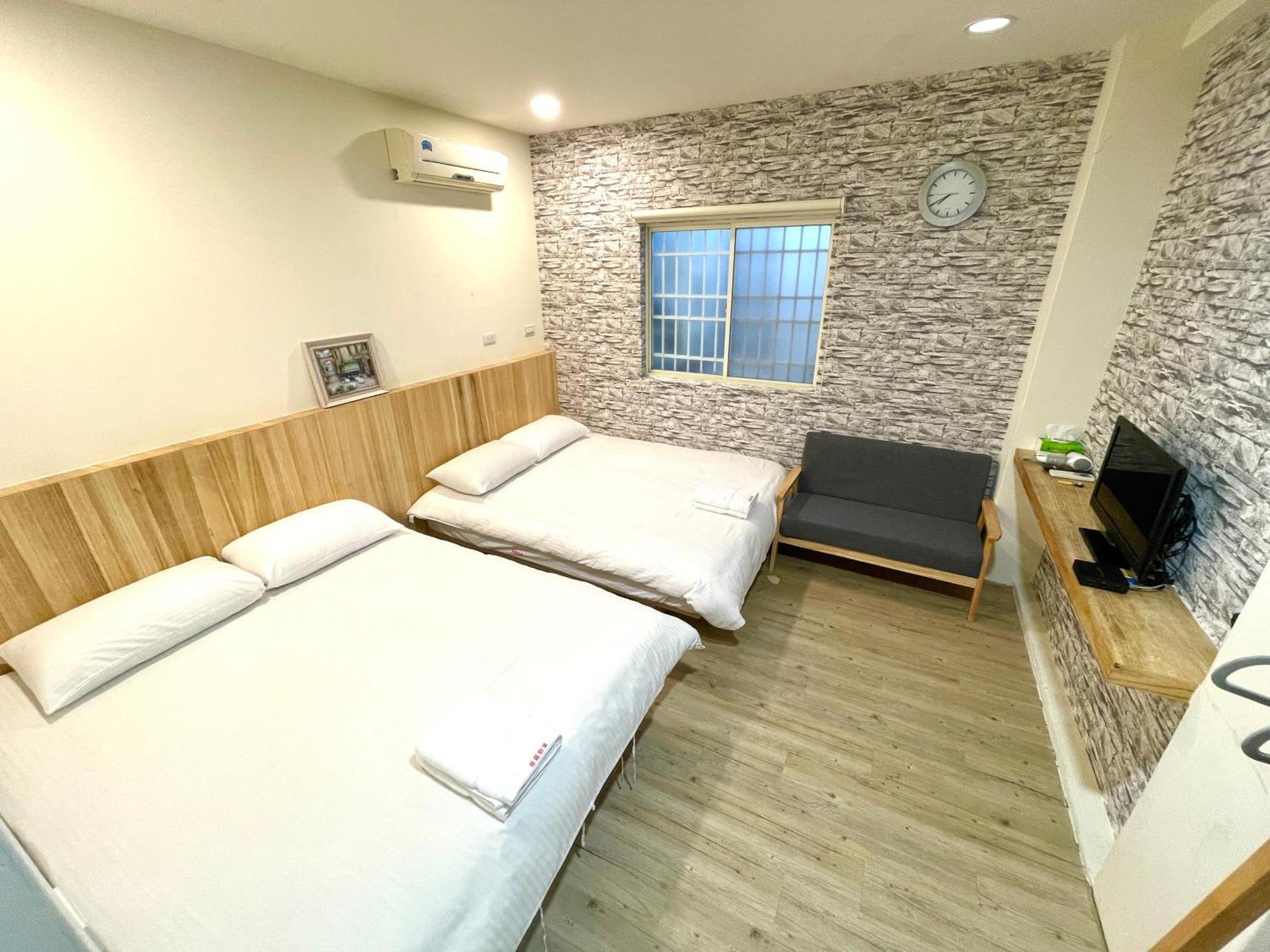 Fengchia Provence Jr Apartment Taichung Bagian luar foto
