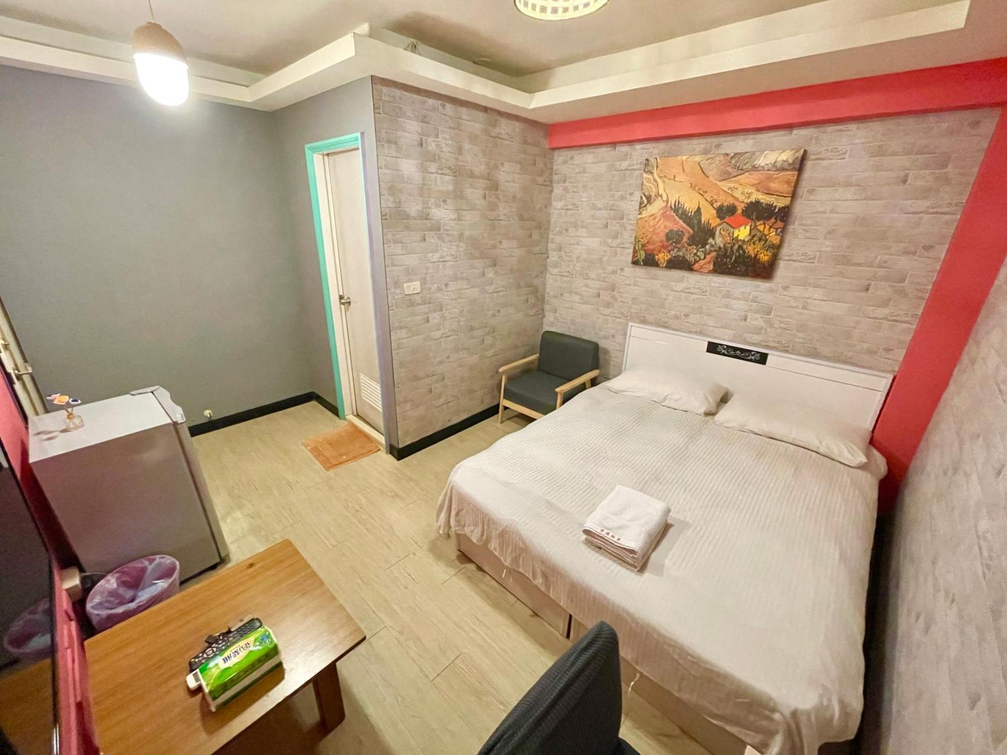 Fengchia Provence Jr Apartment Taichung Bagian luar foto
